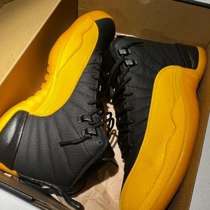 University Gold Jordan 12